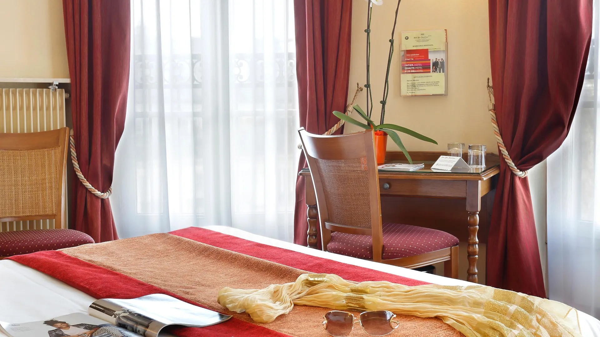 Hotel Paix Republique París