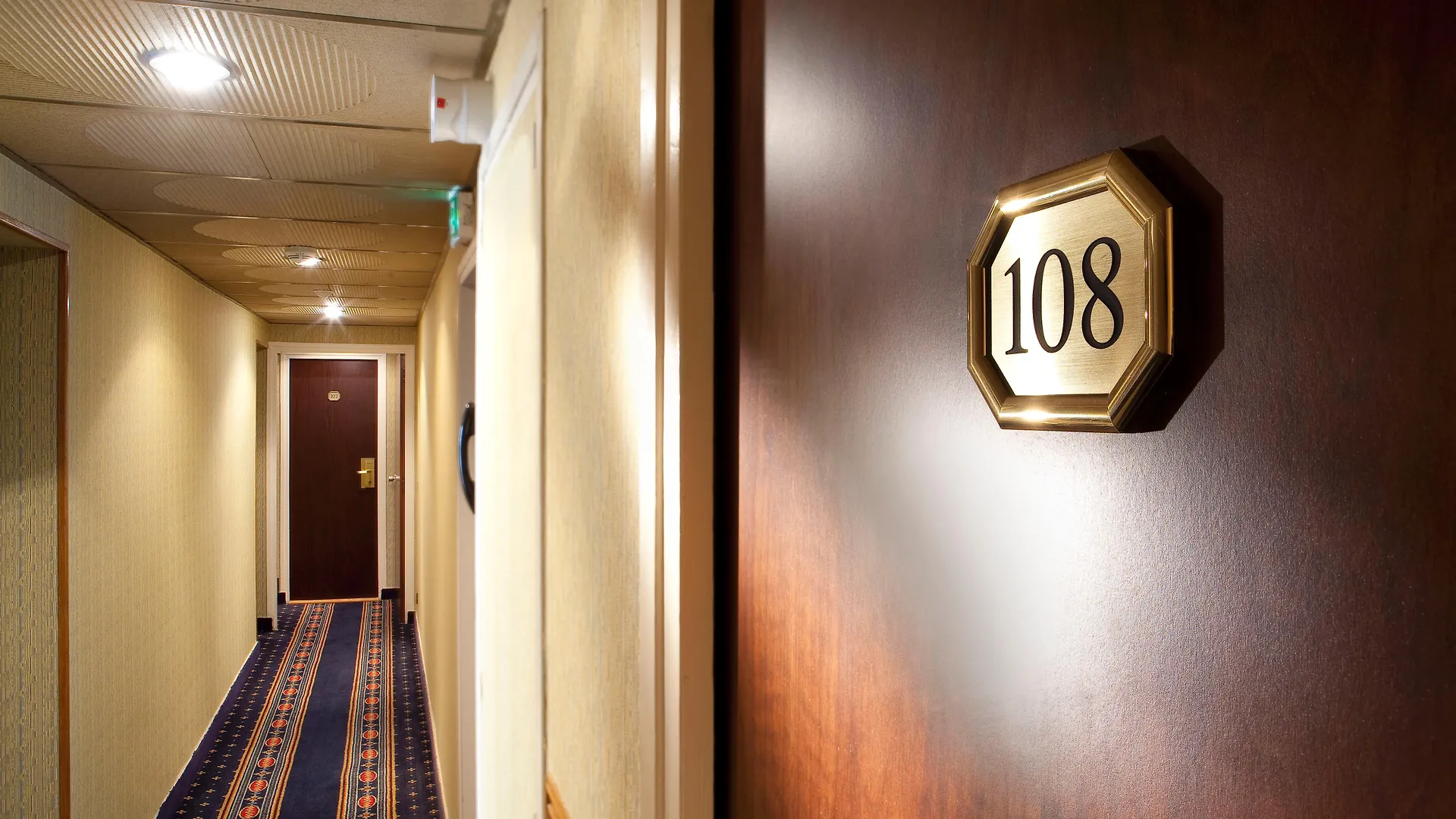 Paix Republique Hotel