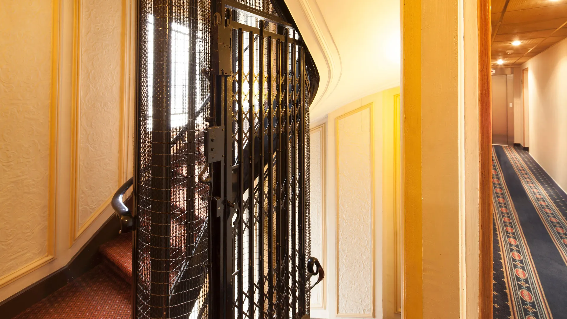Hotel Paix Republique París