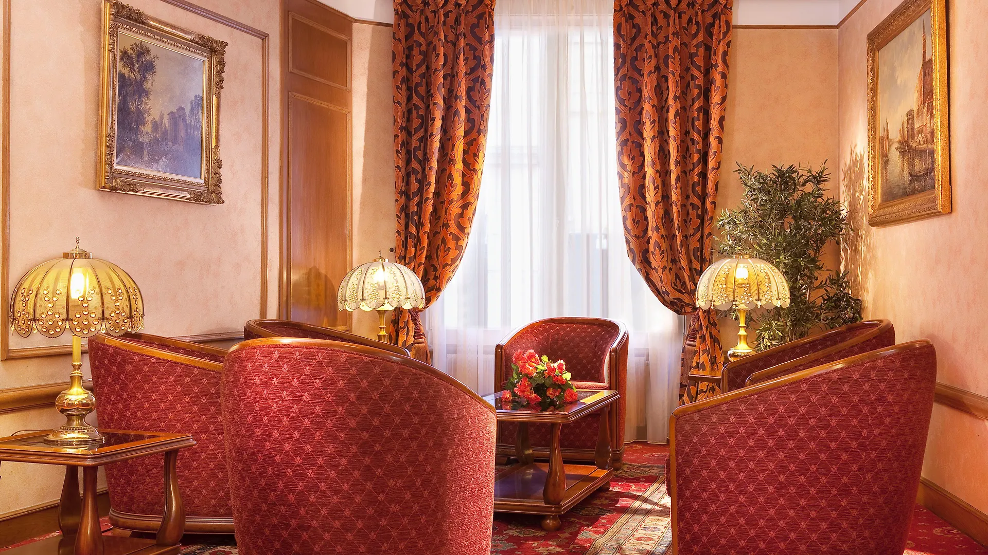 Hotel Paix Republique Paris