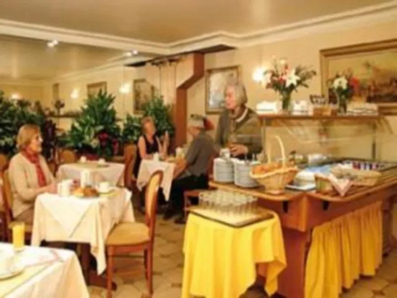 Hotel Paix Republique Paříž